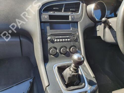 Rear seat PEUGEOT 5008 (0U_, 0E_) 1.6 HDi | BP29660717C17