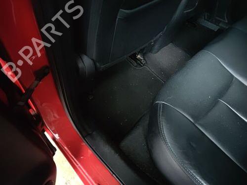 Rear center seatbelt NISSAN QASHQAI II (J11, J11_) 1.2 DIG-T | BP32151703I27 