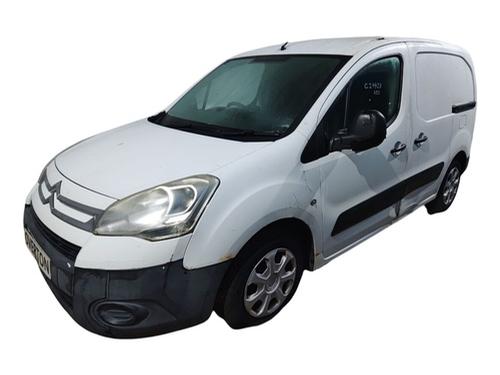 Tableau de bord CITROËN BERLINGO Box Body/MPV (B9) 1.6 HDi 75 (75 hp) 30841615