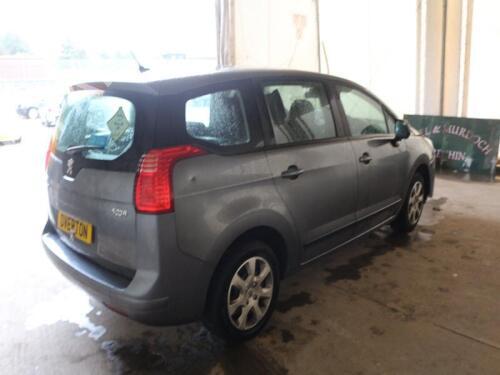 Fuel flap PEUGEOT 5008 (0U_, 0E_) 1.6 HDi | BP29672449C131
