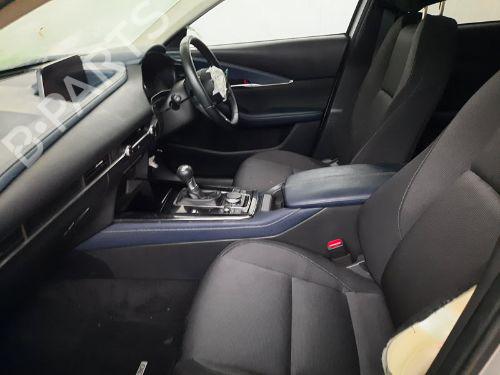Midtkonsoll MAZDA CX-30 (DM) SKYACTIV-X M Hybrid AWD (DM4W7, DMFP) | BP29652967I22 