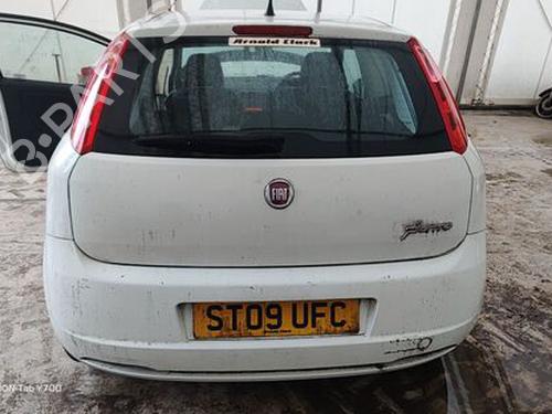 Radio FIAT GRANDE PUNTO (199_) 1.4 (199AXB11, 199AXB1A, 199BXB1A, 199AXL1A) | BP29664025E6 