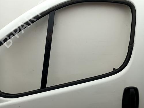 Left front door RENAULT TRAFIC II Van (FL) 1.9 dCi 100 (FL0C, FL0K, FL0B) | BP29679929C2