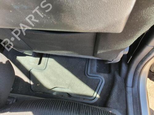Left front seat PEUGEOT 5008 (0U_, 0E_) 1.6 HDi | BP29660715C15