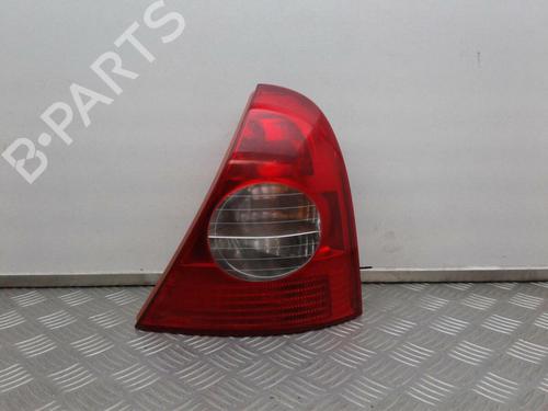 Feu arrière droit RENAULT CLIO II (BB_, CB_) 1.2 (BB0A, BB0F, BB10, BB1K, BB28, BB2D, BB2H, CB0A,... (58 hp) 29645337