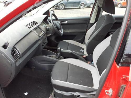 Display monitor SKODA FABIA II Combi (545) 1.2 12V | BP29675252C48