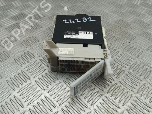 Used Electronic module TOYOTA YARIS (_P13_) 1.5 Hybrid (NHP130_, NHP130) (101 hp) 29683404