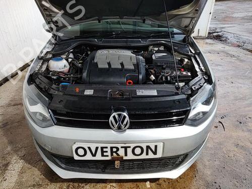 Left front seat VW TOURAN VAN (1T3) 1.6 TDI | BP32841833C15 - Image 4