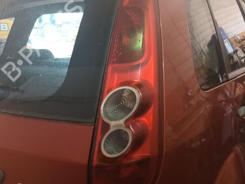 Używane Lampa tylna prawa FORD FIESTA V (JH_, JD_) 1.4 TDCi (68 hp) 29665126