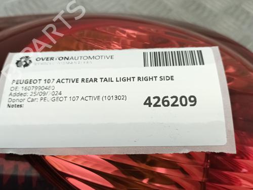 Right taillight PEUGEOT 107 (PM_, PN_) 1.0 | BP29666750C35