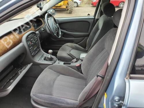 Fuse box JAGUAR X-TYPE I (X400) 2.5 V6 All-wheel Drive | BP29659784E1