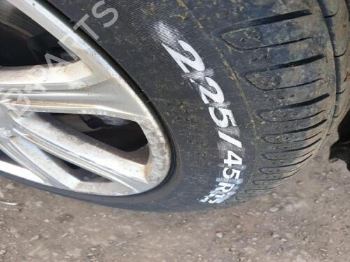 Andre VOLVO V40 Hatchback (525) D2 | BP29648471O1