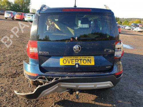 Windscreen washer tank SKODA SUPERB II (3T4) 2.0 TDI 16V | BP29679121C113