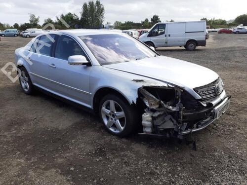 Rear left window mechanism VW PHAETON (3D1, 3D2, 3D3, 3D4, 3D6, 3D7, 3D8, 3D9) 3.2 V6 | BP29679551C24