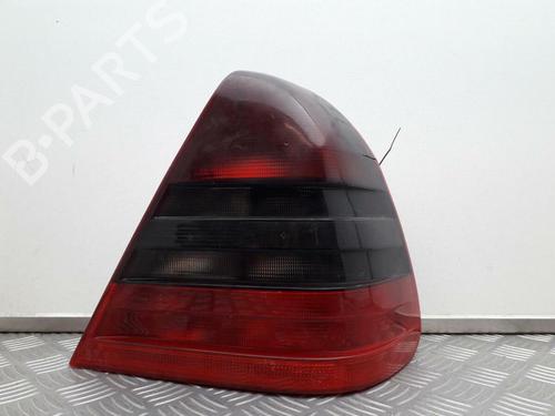 Used Right taillight MERCEDES-BENZ C-CLASS (W202) C 200 (202.020) (136 hp) 29645427