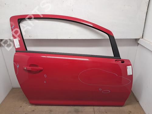 Used Right front door VAUXHALL CAVALIER Mk II Saloon (J82) 1.8 i (112 hp) 29670422
