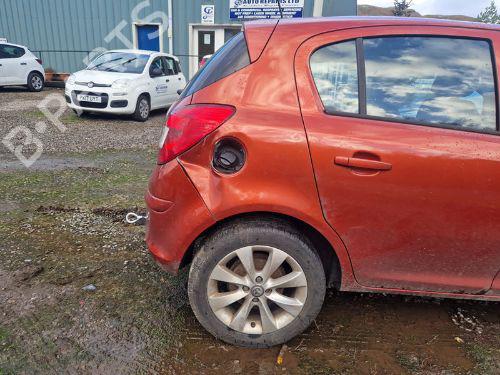 Rear wiper motor VAUXHALL CORSA Mk III (D) (S07) 1.2 i 16V (L08) | BP29667880M102