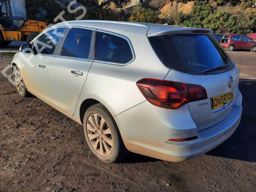 Rear center seatbelt VAUXHALL ASTRA Mk VI (J) Estate (P10) 1.7 CDTi | BP29655068I27 