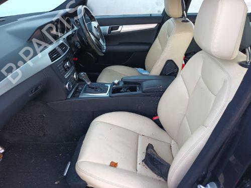 Rear right seatbelt MERCEDES-BENZ C-CLASS (W204) C 250 CDI (204.003) | BP29663973I28 