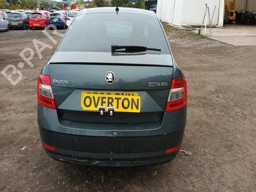 Used Front wipers mechanism SKODA OCTAVIA III (5E3, NL3, NR3) 1.5 TSI (150 hp) 29650937