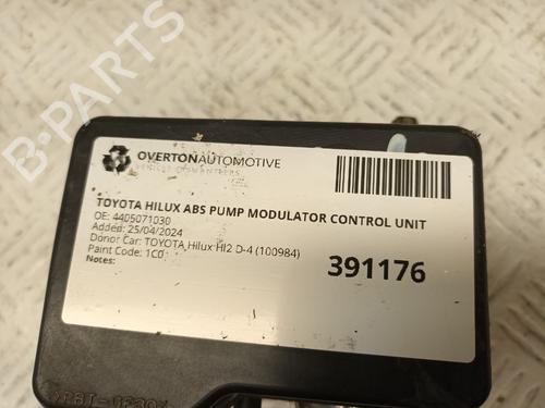 ABS pump TOYOTA HILUX VIII Pickup (_N1_) 2.5 D 4WD (KUN125_) | BP29660559M43 