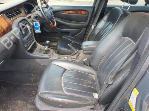 Réservoir de direction assistée JAGUAR X-TYPE I (X400) 2.5 V6 All-wheel Drive | BP29658913M117 