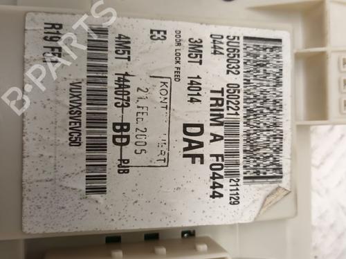 Fuse box FORD FOCUS C-MAX (DM2) 1.6 | BP29655742E1