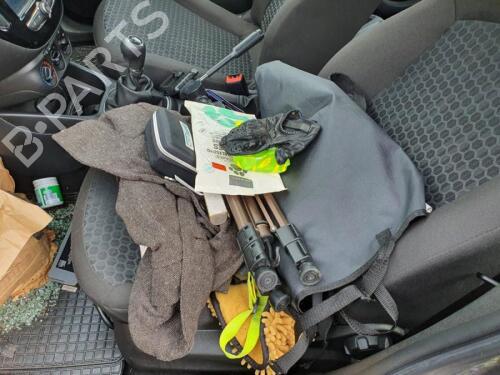 Rear center seatbelt VAUXHALL CORSA Mk IV (E) (X15) 1.4 | BP29651163I27
