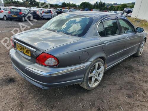 Réservoir de direction assistée JAGUAR X-TYPE I (X400) 2.5 V6 All-wheel Drive | BP29658913M117 