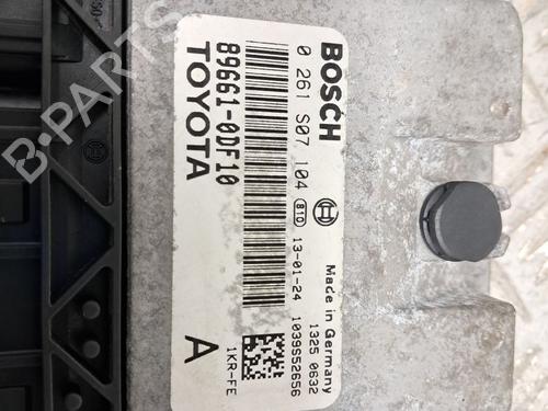 Engine control unit (ECU) TOYOTA YARIS (_P13_) 1.0 (KSP130_, KSP130) | BP29680899M57