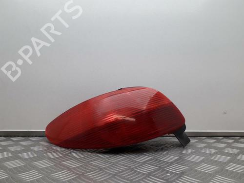 Rückleuchte Links für PEUGEOT 206 Hatchback (2A/C) 1.4 i (75 hp) 29645313