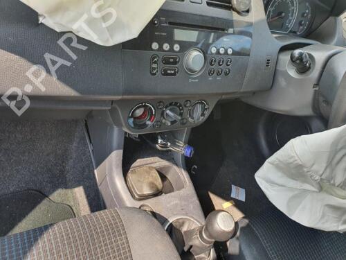 Vindusheismekanisme venstre foran SUZUKI SWIFT III (MZ, EZ) 1.5 (RS415, ZC21S) | BP29679964C22 