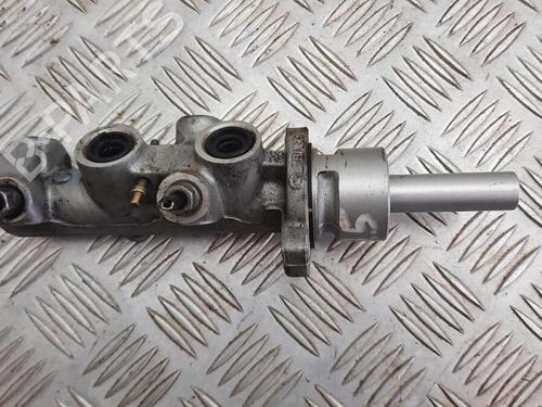 Used Brake master cylinder CITROËN C4 I (LC_) 1.6 HDi (90 hp) 29648111