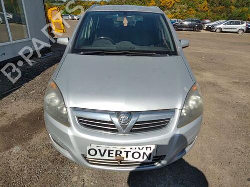 Atrapa chłodnicy / Grill VAUXHALL ZAFIRA Mk II (B) (A05) 1.8 | BP28635044C40