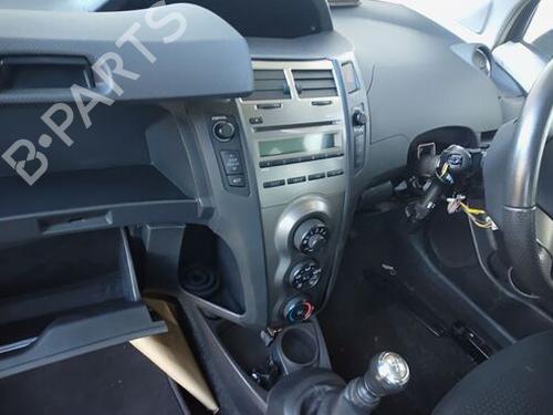 Venstre solskærm TOYOTA YARIS (_P9_) 1.33 VVT-i (NSP90_, NSP90R) | BP29669838I1 