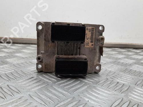 Motorstyringsenhet VAUXHALL CORSA Mk II (C) (X01) 1.2 16V (F08, F68) (75 hp) 29647542
