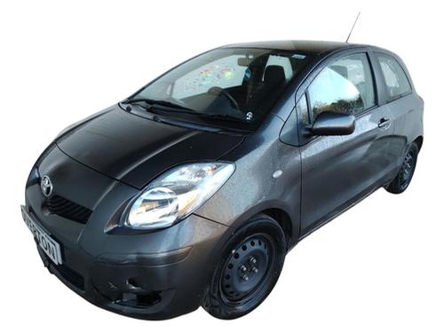 Used Left sun visor TOYOTA YARIS (_P9_) 1.33 VVT-i (NSP90_, NSP90R) (100 hp) 29668168