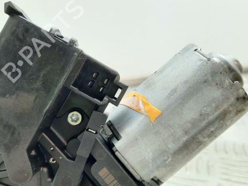 Ruitenwissermotor achter TOYOTA YARIS (_P9_) 1.33 VVT-i (NSP90_, NSP90R) | BP29646229M102