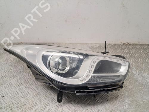 Used Right headlight Right headlight HYUNDAI i40 I CW (VF) 1.7 CRDi (136 hp) 33223435 33223435