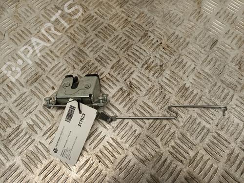 Used Tailgate lock VAUXHALL MERIVA A (X03) 1.4 16V Twinport (90 hp) 29654189