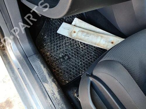 Fuel flap VW GOLF PLUS V (5M1, 521) 1.9 TDI | BP29667371C131 