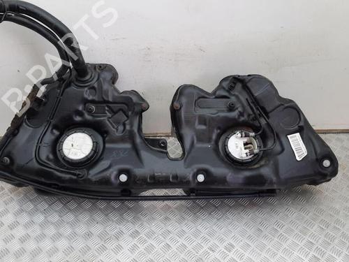 Used Fuel tank MERCEDES-BENZ C-CLASS (W203) C 220 CDI (203.008) (150 hp) 29648288