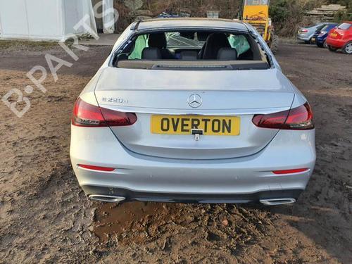 Used Fuse box MERCEDES-BENZ E-CLASS (W213) E 300 EQ Boost (213.083) (258 hp) 29650621