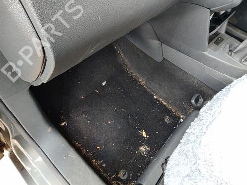 Siège arrière VW TOURAN (1T1, 1T2) 1.9 TDI | BP29665798C17