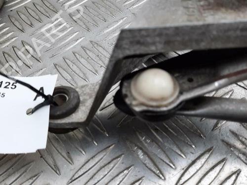 Scheibenwischergestänge vorne HONDA CR-V II (RD_) 2.0 (RD5) | BP29647385C83