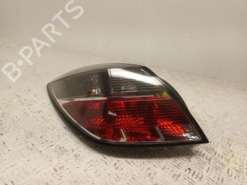 Used Left taillight VAUXHALL ASTRA Mk V (H) Sport Hatch (A04) 1.6 i 16V (L08) (116 hp) 29666423