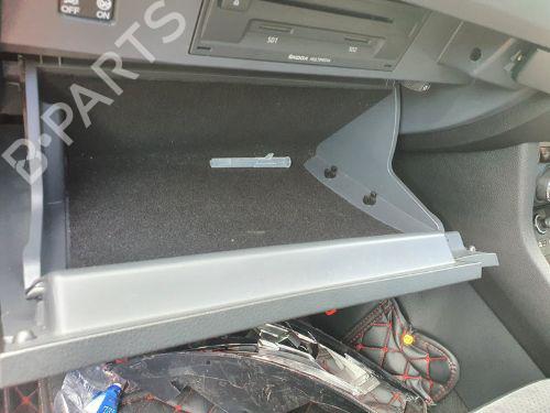 Venstre fortil bærearm SKODA SUPERB III (3V3) 2.0 TSI | BP29653391M12 