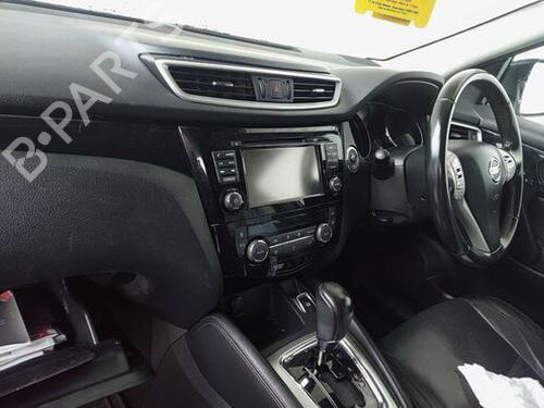 Left front door NISSAN QASHQAI II (J11, J11_) 1.2 DIG-T | BP32101403C2 