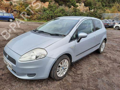 Radio FIAT GRANDE PUNTO (199_) 1.4 (199AXB11, 199AXB1A, 199BXB1A, 199AXL1A) | BP29656082E6 