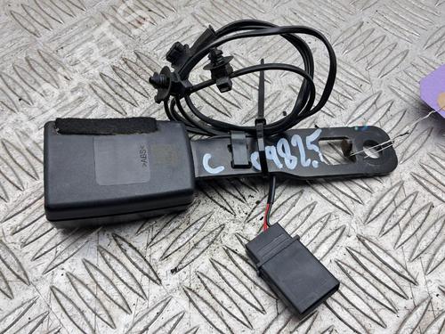 Used Seat buckle Seat buckle FIAT 500L (351_, 352_) 1.3 D Multijet (199LXY1A, 199LXY11) (84 hp) 33896103 33896103